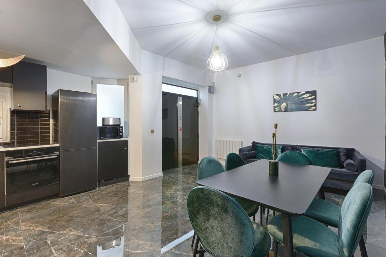 Appartamento Amazing Luxury Triplex 3Br/8P - Arc De Triomphe Parigi Esterno foto